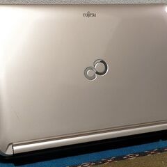 🟥SALE🟥 💌お買い得品💌 👌動作良好👌【整備済み】💗保証付き💕タッチ対応 光速☆彡ノートパソコン LIFEBOOK AH/R4H ゴールド N0.l25の画像