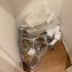 引越しで出たダンボールと緩衝材が入る袋の回収をお願いしたいです。5,000円お支払いします。の画像