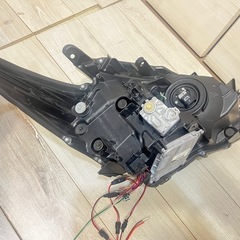 zvw30プリウスツリングヘットライトの画像