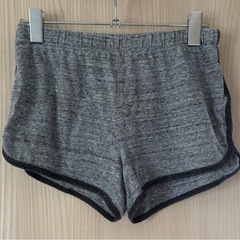 ☆美品  Forever21 ショートパンツ　XS