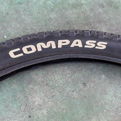 自転車　2本タイヤセット　マウンテンバイク　COMPASS 26インチ×1.95　の画像