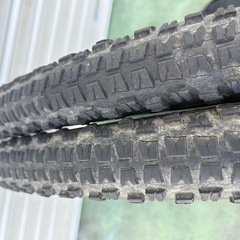 自転車　タイヤ2本セット　マウンテンバイク　iRC チューブレスタイヤ　27.5インチ×2.25の画像