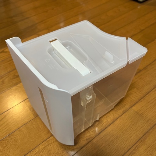 SHARP 衣類乾燥　除湿機　CV-L180-W 排水口蓋　新品‼️