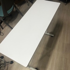 【無料】ネイルテーブル(中古)※取引中