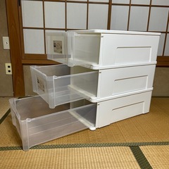 【お引き渡し先決定済み】【使用期間1年未満 美品】衣装ケース 3個セット　押入れサイズ ①の画像
