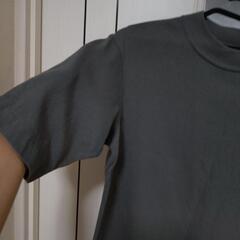 【お取引中】ユニクロ　コットンボクシーTシャツの画像