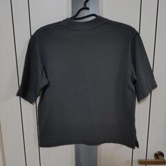 【お取引中】ユニクロ　コットンボクシーTシャツの画像