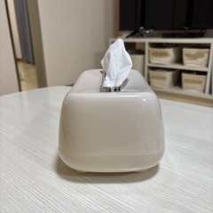 【取引決定】TEMUで買ったシンプルアイボリーティッシュケース♡の画像