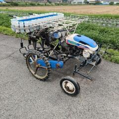 イセキPVH2 野菜移植機 移植機 ガソリン2.4馬力の画像