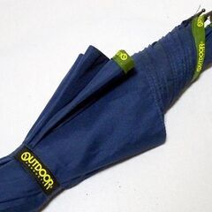 傘◆OUTDOOR（アウトドアプロダクツ）　長さ：約89cm / 直径：約112cm　※傷み有りの画像