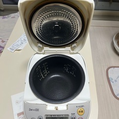 炊飯器　蓋がとれてますの画像