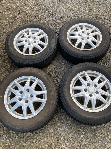 トヨタ ノア ヴォクシー等 スタッドレス・ホイール4本セット　195/65R15 VRX2 2022年製