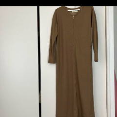 nuyuh ワンピース front cut ONE PIECE値下げの画像