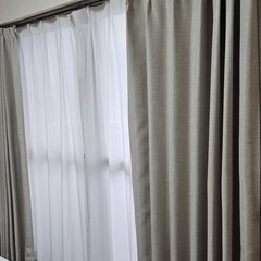 NITORI ニトリカーテン4枚セット ライトグレー遮光2枚・レース2枚 100×176の画像