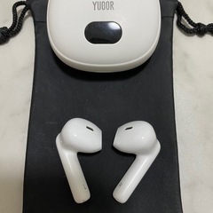 【ほぼ新品】YUGOR Bluetoothイヤホンの画像