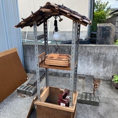 屋根付き棚、看板用、無人販売などに