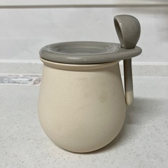 【最終値下げ‼️】素焼きポット　砂糖入れの画像
