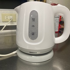 電気ポットの画像