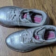 お値下げ♪ PUMA　スニーカー　23cmの画像