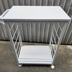 決まりました！棚　キッチン収納　コロ付き