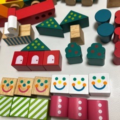 【エド・インター】カラフルな木製ブロックセットの画像