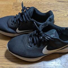 NIKE　ナイキ　スニーカー　23.5cm　ブラック
