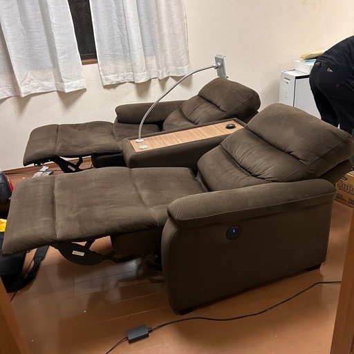 ニトリ　2人掛け電動布張りリクライニングソファ　Nビリーバ MF DBR
