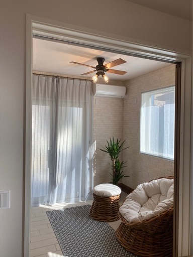 ナチュラル　　リゾート風の椅子セット