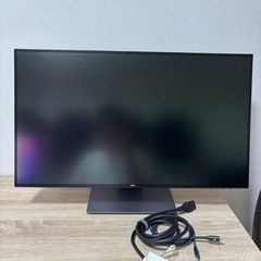 ディスプレイ　U2720QM 