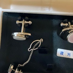 夜行貝　カフス、ネクタイピンの画像