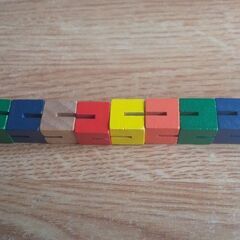 こま　カスタネットなどの木製おもちゃ4点をまとめての画像