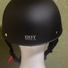 キャップ風ヘルメットの画像