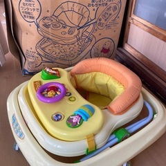 プーさん　ベビーウォーカー　歩行器の画像