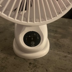 【美品】クリップ式 ファン 扇風機の画像