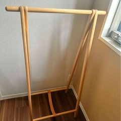 ハンガーラック　の画像