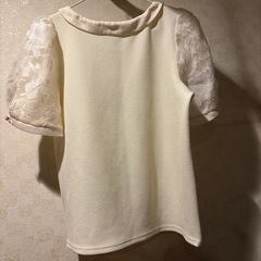 NICE CLAUP トップスの画像