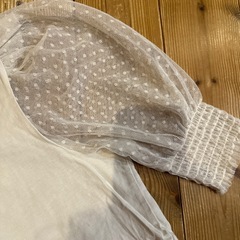 ZARA☆パフスリーブ袖Tシャツの画像