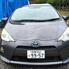 TOYOTAアクア HYBRID S 車検 R9年02月まで