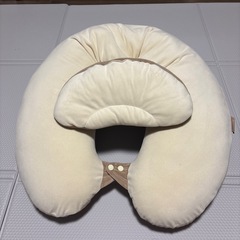 エールべべ　4way授乳クッションの画像