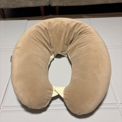 エールべべ　4way授乳クッションの画像