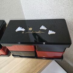 未使用×２個　山中塗うさぎ2色重箱　弁当箱　２個売りの画像