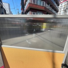 パーテーション　簡単設置　軽量　の画像