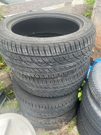 値引き　新古品２３５／５０／１９　　４本