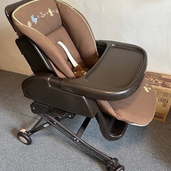 シートベルト付き、ベビーチェア