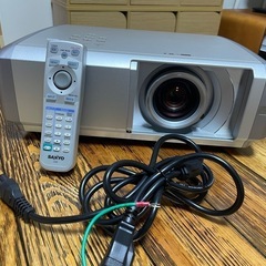 SANYO LP-Z4 プロジェクターの画像