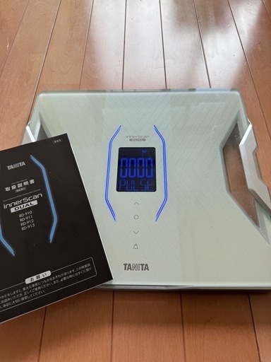 34800円タニタのヘルスメーター、体重計