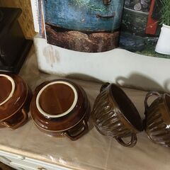 🟣 茶色バージョン食器　両取っ手スープ系丸い２個　両取っ手陶器浅型丸い器おかず入れ２個=4個の画像