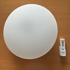 新品【6畳用】アイリスオーヤマ LEDシーリングライト 明るさが変えられる リモコン・リモコンホルダー付き 調光モデル CEA-AZ06Dの画像