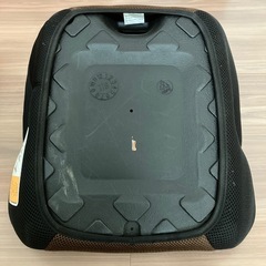 補助ベルト付き　ジュニアシート　ラッキーブースター　ブラウン　西松屋の画像