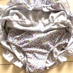 花柄 ワンピース水着・CAPセット　 130サイズの画像